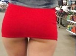 Schoolgirl in Miniskirt flashing booty in mall