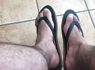 When you’re horny and finally get to cum all over your foot you feel so good - Manlyfoot road trip