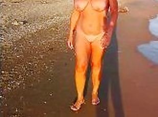 gros-nichons, masturbation, en-plein-air, public, russe, amateur, milf, maman, cam, plage