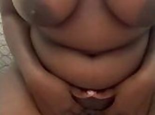 gros-nichons, pisser, public, chatte-pussy, amateur, ébène, ados, horny, fétiche, attrapée