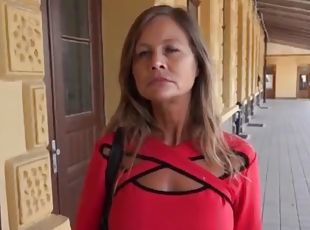 BEST AMATEUR MILF IN PUBLIC