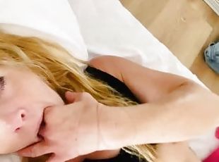 deepthroat day dreaming slut likes to be slapped around