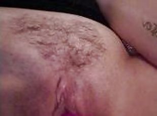 gros-nichons, masturbation, chatte-pussy, amateur, milf, jouet, belle-femme-ronde, salope, solo, tatouage