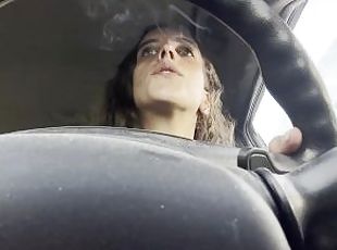 amador, carro, pov, cavalgando, fetiche, sozinho, fumando, morena