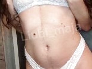 poilue, chatte-pussy, culotte, coquine, italien, blanc, brunette, taquinerie