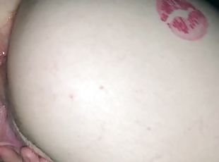 Ninfomana de 18 años -  “Mi vagina rosada y apretada está irritada de tantas corridas internas”