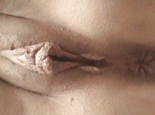 pisser, chatte-pussy, cam, voyeur, culotte, toilette, rasé, caché, réalité