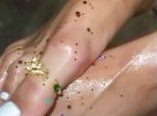 Liannas Sexy Oily Stripper Feet Sprinkled with Glitter