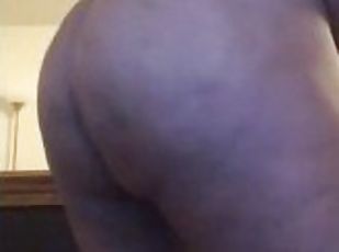 Horny ebony BBW bouncing ass seductively