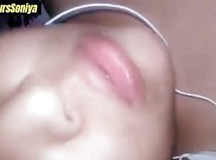 Pornstar Soniya playing big dildo