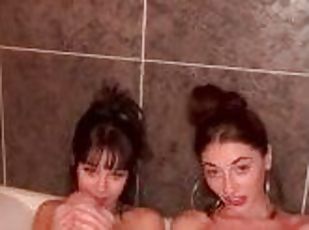 Lesbian bathtime