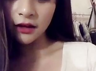 Beautiful Chinese girl masturbates