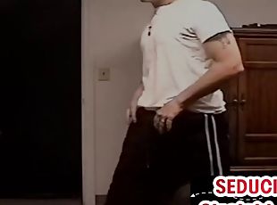 Athletic straighty enjoys a blowjob duo until he cums